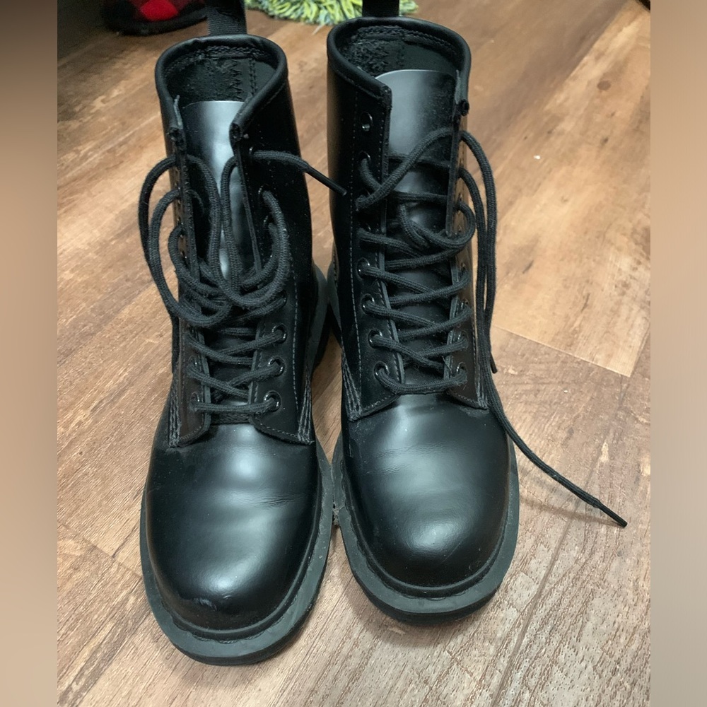 Womens Doc Marten Boots